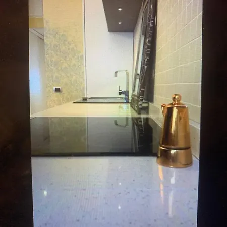 S.ambrogio/duomo •jacuzzi • Luxury •design Milan